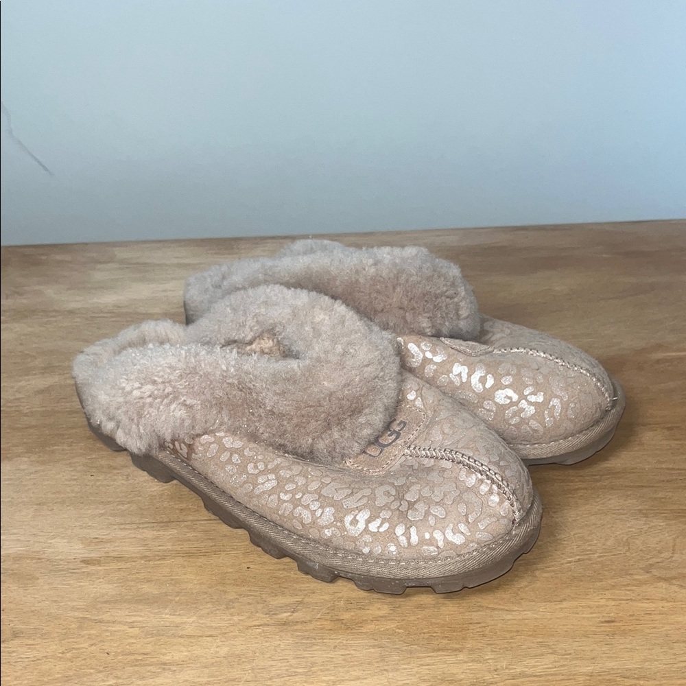 Ugg Women's Coquette Snow Leopard Slippers Quartz Sz 9
